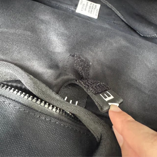COVE DayTrip Laptop Tote (Defect - ลด 30%) กระเป๋าสะพายข้าง ใส่แลปท็อป 15 นิ้ว ผ้าแคนวาส กัน