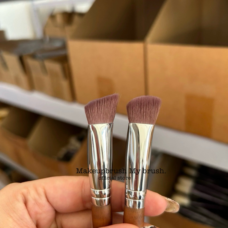 Makeupbrush ร้านไทยแท้ แปรงลงคอนซิลเลอร์สามเหลี่ยมมินิ รูปที่ 3