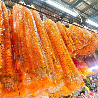 พวงมาลัยไหว้ศาล แก้บน มาลัยดาวเรืองเล็ก พวงมาลัยดาวเรือง พวงมาลัยยาว
