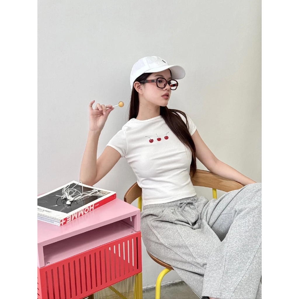 Choosedress A1994 Love Literally Tee เสื้อยืดคอกลมแขนสั้น วาเลนไทน์ thumbnail 6