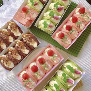 🍥(แพ็ค 200) กล่องเค้ก กล่องพลาสติก กันน้ำ กันมัน กล่องเค้กพลาสติก กล่องใส่แซนวิช กล่องแซนวิช เข้าเวฟได้ วัสดุเกรดอาหาร