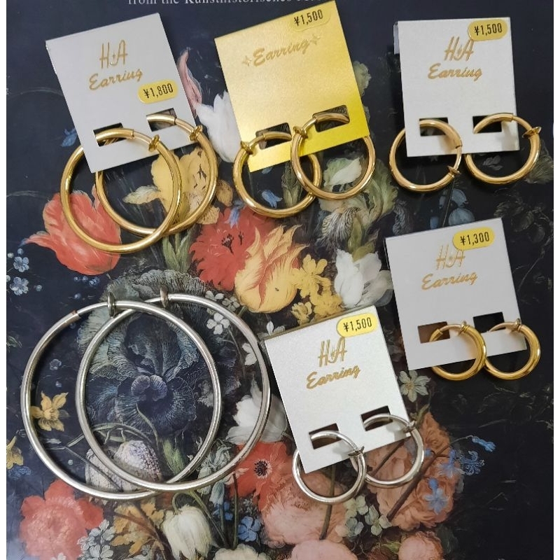 New japan ต่างหูแบบหนีบ(ไม่เจ็บ) น้ำหนักเบา ชุบทอง18k สวยมาก เงางามไม่มีสนิม ราคา/คู่