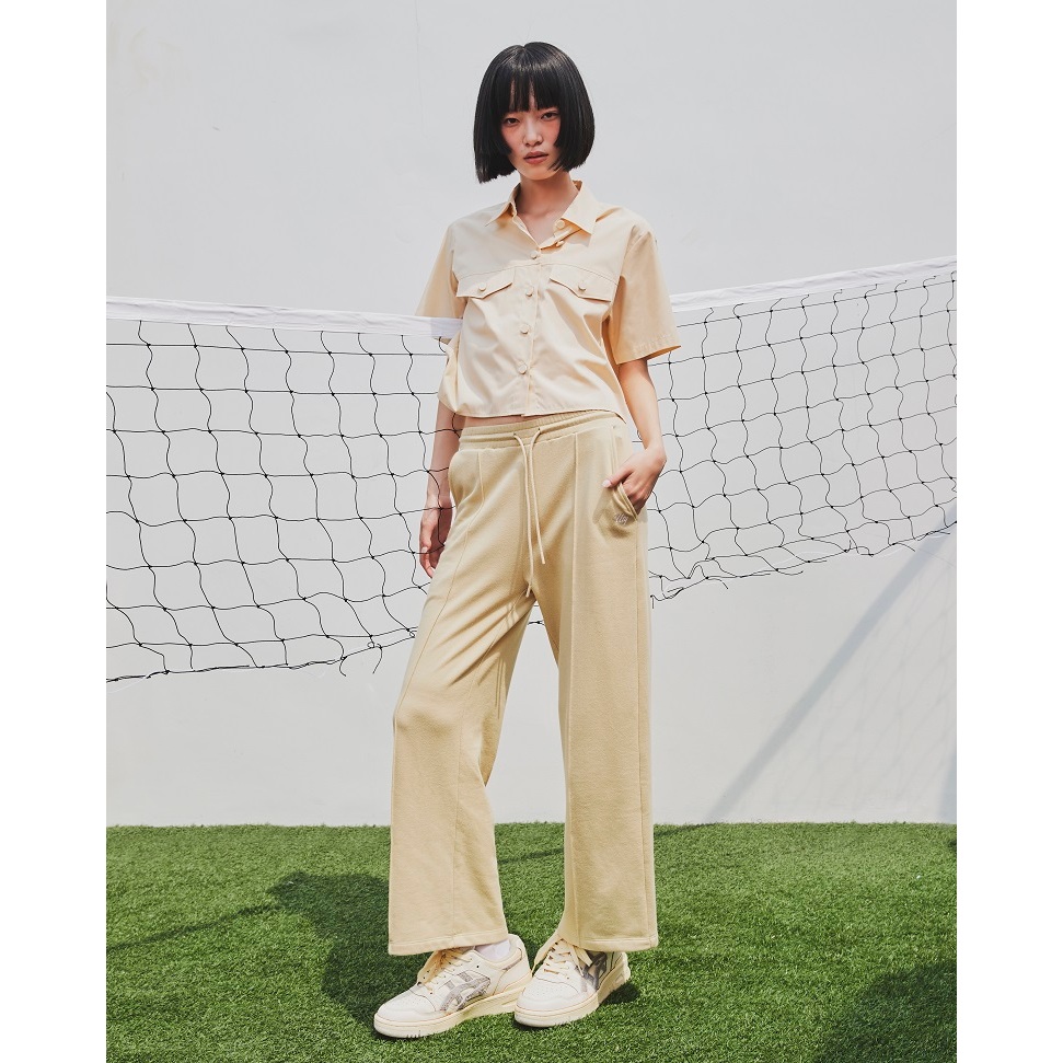 UPTOYOU Sweatpants  กางเกงวอร์มขายาว ผู้หญิงสีครีม ปักลายโลโก้ ตัวย่อ UPTOYOU