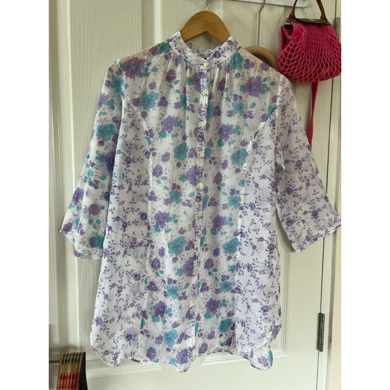 Urban Research x cotton x F คอจีนลายดอกโทนม่วง อก 40 ยาว 29 Code: 4264(2)