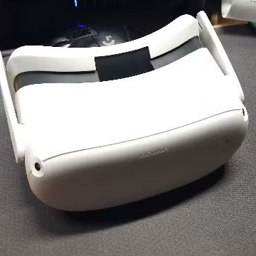 Oculus Quest 2 มือสอง