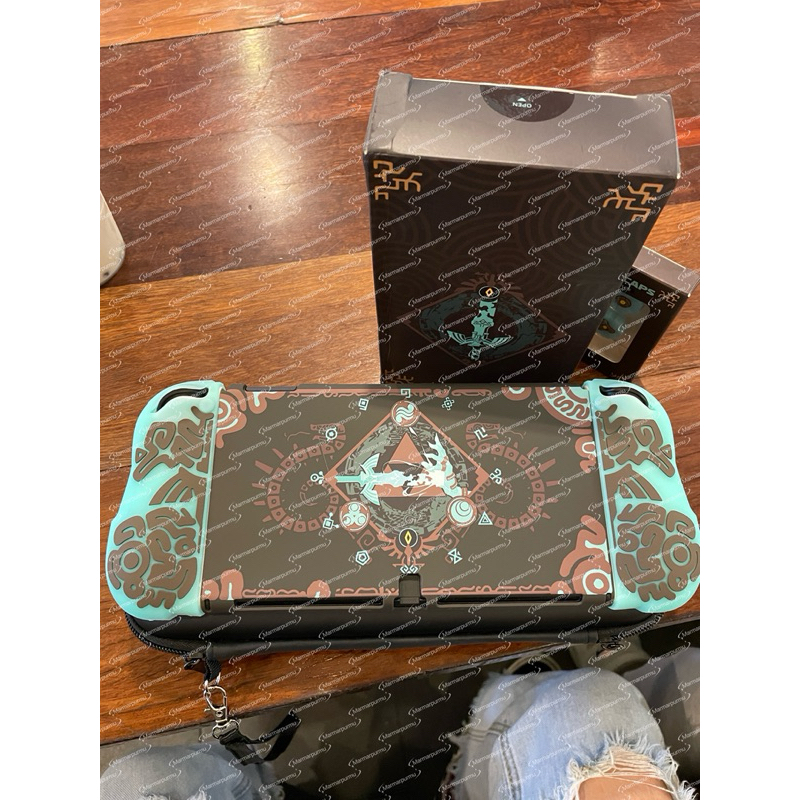 💚ZELDA💚 เคส Case + Thumb Grip Nintendo Switch OLED Zelda มือสอง ใช้งานน้อย