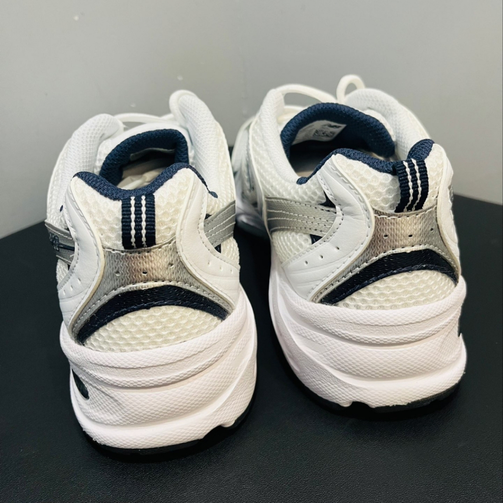 รีบสั่งก่อนหมด ~pre-order รอสินค้า New Balance MR530SG MR530KMW รองเท้า NB