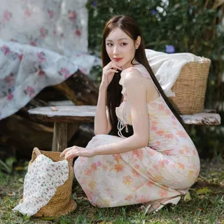 เดรสยาวลายดอกรุ่น Olivia Dress | PJKK.STUDLO