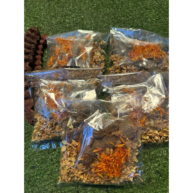 ขม้นส้มป่อย ส้มป่อยล้านนา ดอกสารภี ดอกคำฝอย ชุดดำหัวชุดสรงน้ำพระ ส้มป่อยเดือน5 ปีใหม่เมืองสงการนต์