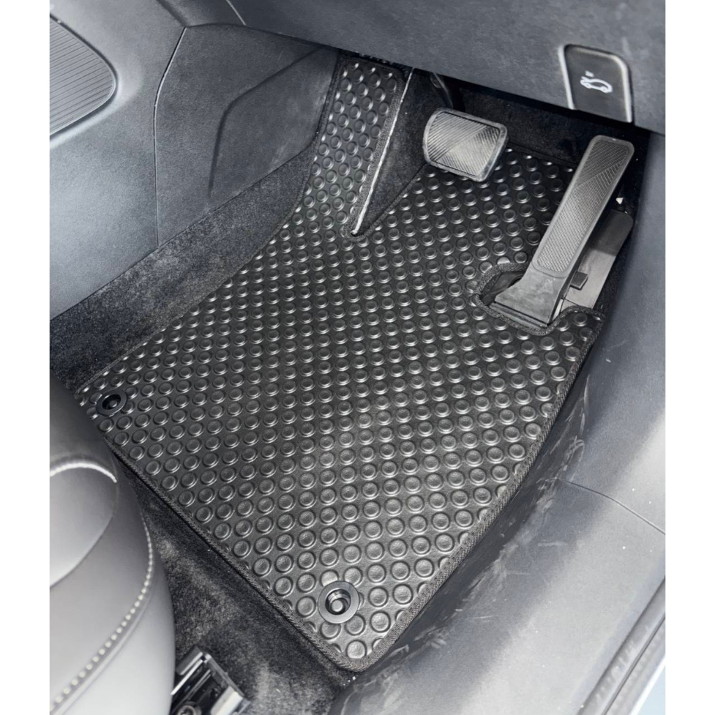 Extramat ยางปูพื้นลายกระดุมเกรดพรีเมี่ยม Xpeng G6 2025-2026