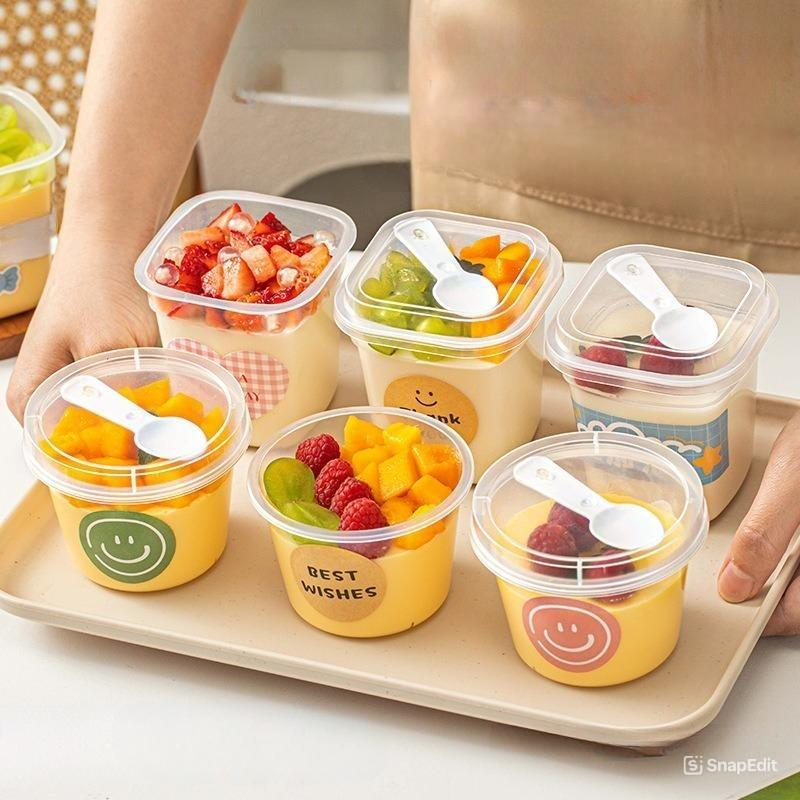 ถ้วยพุดดิ้งพร้อมช้อน ทรงสี่เหลี่ยม CH118(260ml.) ทรงกลม YT1112(220ml) แพค 10 ชุด ไม่รวม Sticker