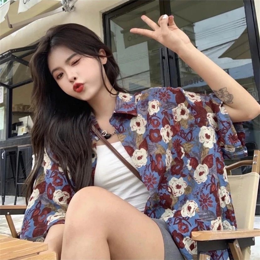 เสื้อสงกรานต์ลายดอก คอปกแขนสั้น กระดุมหน้า ผ้าไหมอิตาลี thumbnail 7