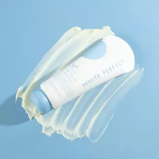 [ร้านเจ้าของแบรนด์] โสมควีนโกลด์ บำรุงผิว + กันแดดในตัว SPF50 PA+++