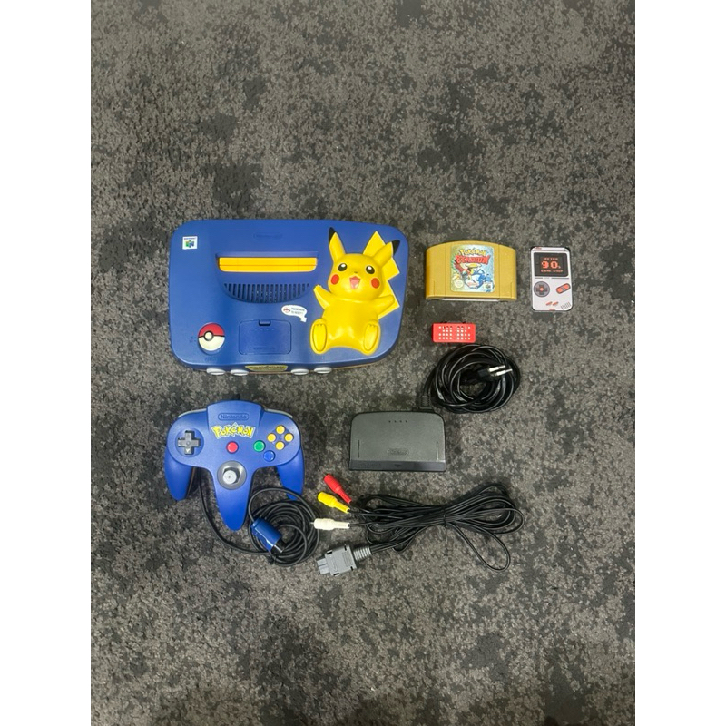 Nintendo 64 Pokemon Pikachu Blue limited edition Console / EUR PAL