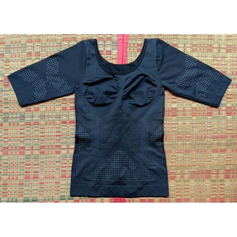 เสื้อ  กระชับสัดส่วน Onami