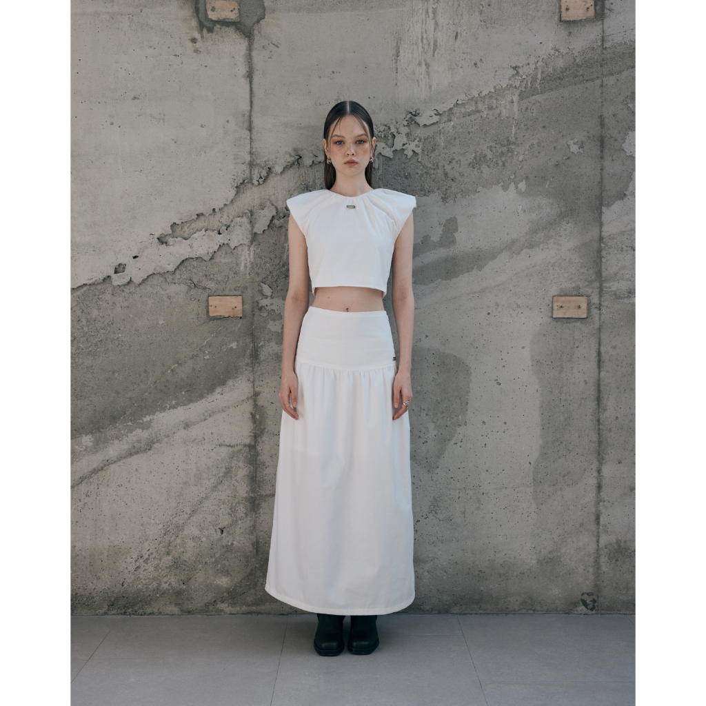 AMEMA MAXI SKIRT กระโปรงยาวทรงเอ ดีเทลรูดรอบตัว