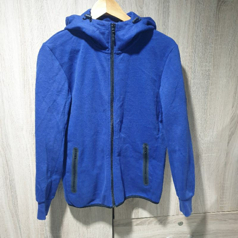 เสื้อฮู้ดซิปคอสูง UNIQLO สีน้ำเงินลายหินอ่อน ของแท้มือสอง