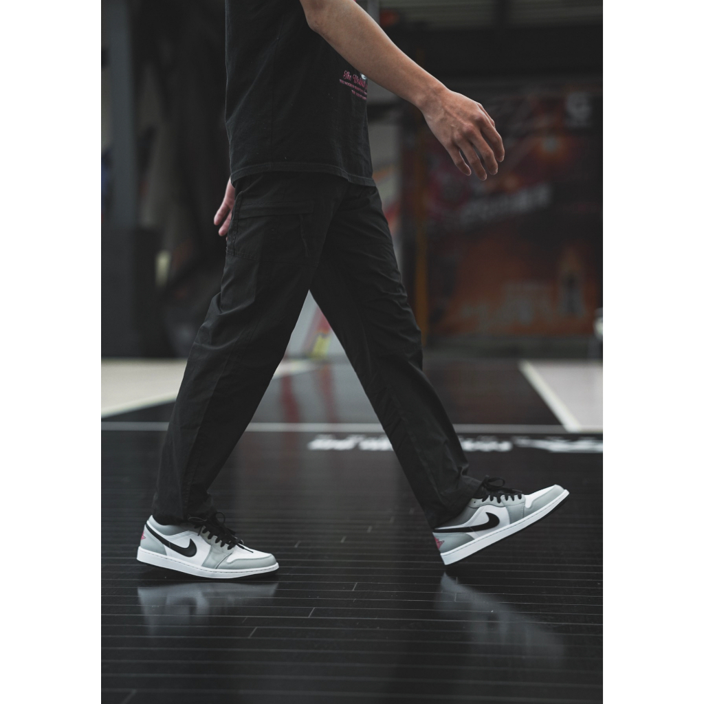 【100% original💯%】AIR JORDAN 1 LOW LIGHT SMOKE GREY 1 LOW แบรนด์ใหม่ รองเท้ากีฬาชายและหญิง