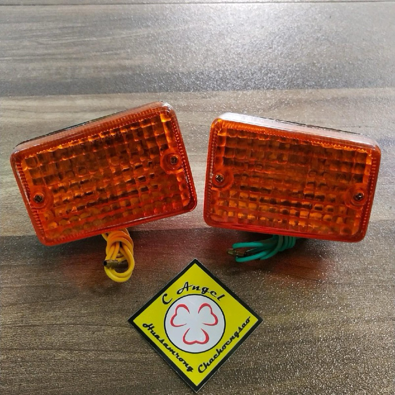 ไฟเลี้ยวหน้า C700 C900