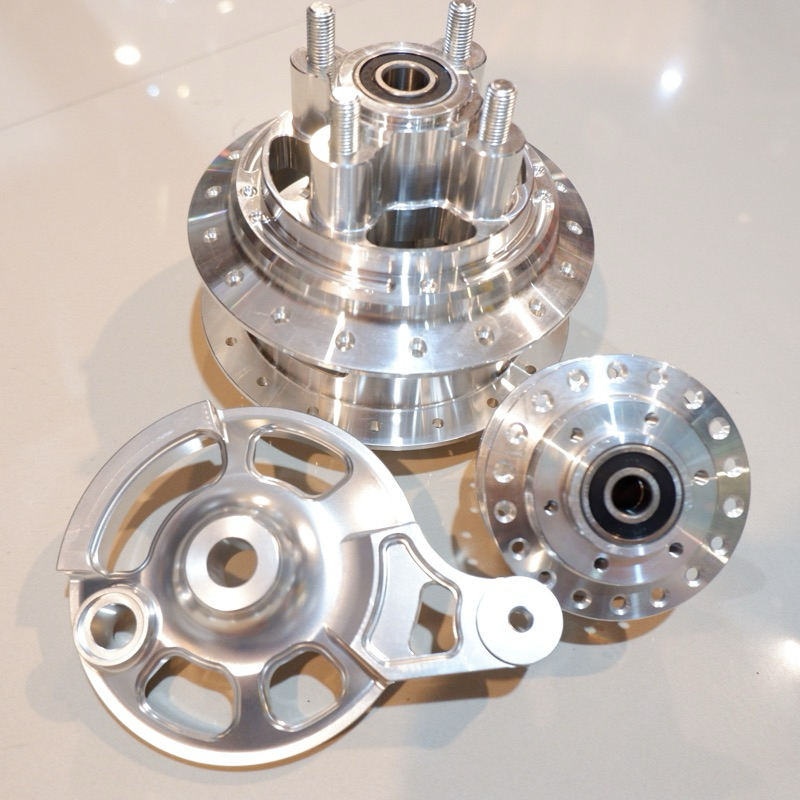 ชุดดุมหน้า DKT+ฝาดั้มcnc+หลังDash+บูทหลัง1คู่