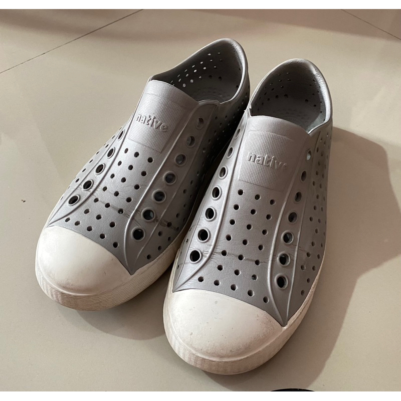 รองเท้า Native มือสอง (M4/W6)