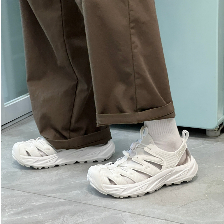 【ของแท้ 100 %】รองเท้าแตะกีฬา HOKA ONE ONE Hopara OG ยูนิเซ็กส์ สีขาว 1123112-WHWH