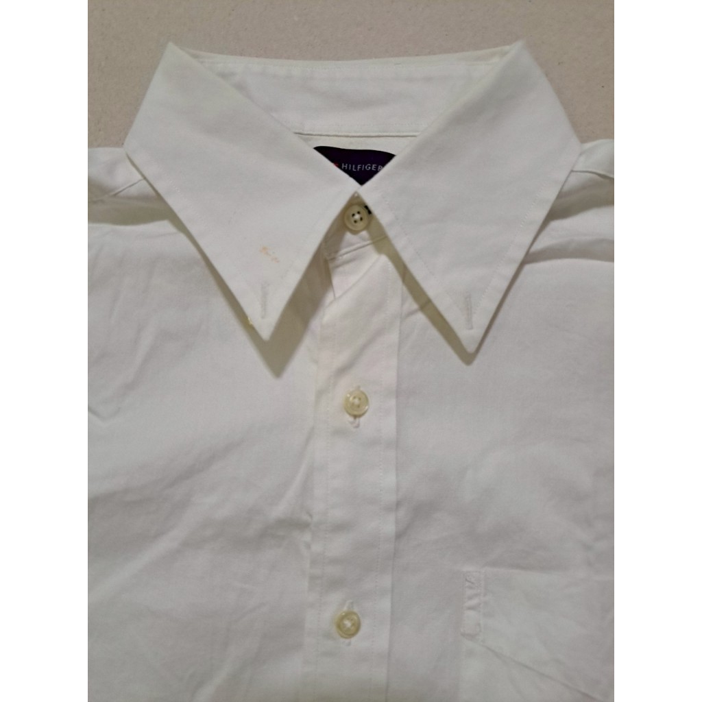 0441 เสื้อเชิ้ต​แขนยาว​​ Long​​ Sleeve​ Shirt ยี่ห้อ  TOMMY HILFIGER, size M