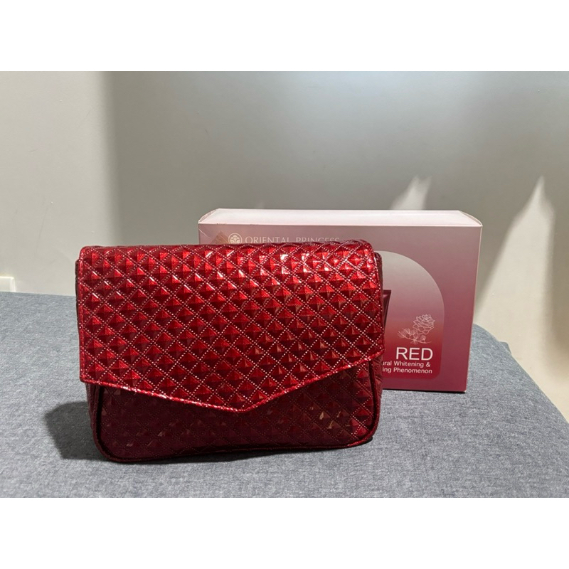 กระเป๋าครัช orental princess สีแดงทับทิม