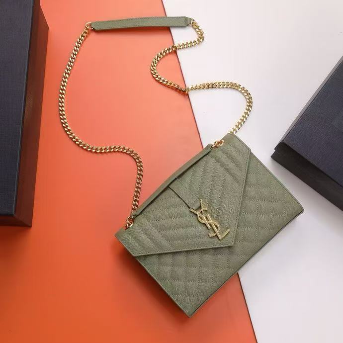 SAINT LAURENT YSL ENVELOPE กระเป๋าสะพายข้างหนังลายเกรนกระเป๋าสะพายข้าง  487206  115