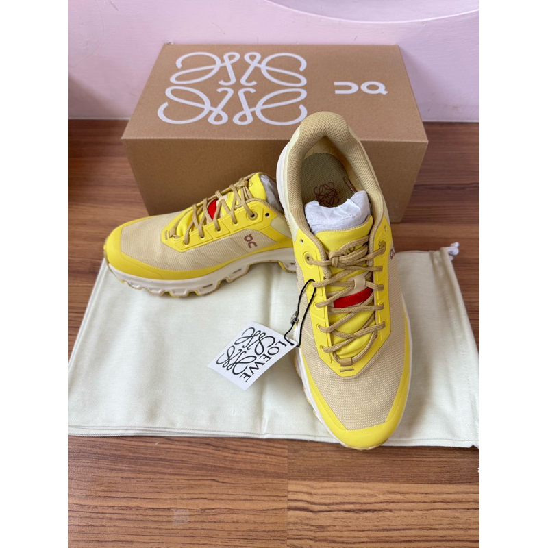 พร้อมส่ง Loewe × On cloud venture yellow Size 38 รองเท้า