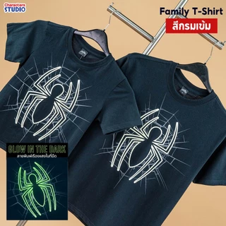 Marvel เสื้อลายสไปเดอร์แมนเรืองแสงในที่มืด ผู้ชายและเด็กโต7-13ปี ผ้าCotton 100% สินค้าลิขสิทธิ์แท้ Characters Studio