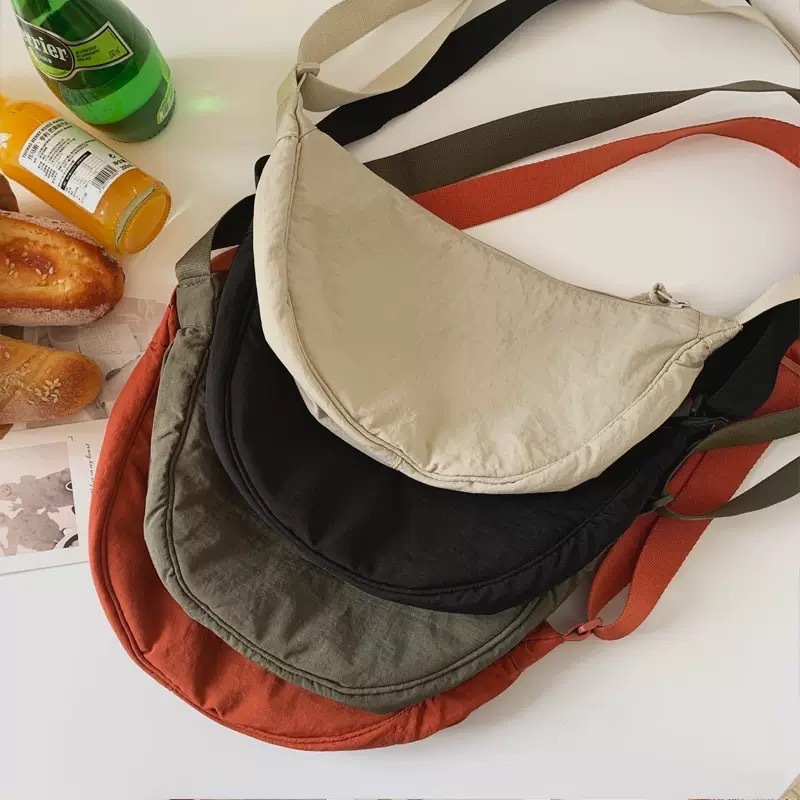 AD159_Shop กระเป๋าสะพาย ทรงเกี๊ยว ใส่มือถือ กระเป๋าสตังค์ใบยาว มีช่องด้านใน พร้อมซิป ปรับสายได้ A357 - รูปที่ 5