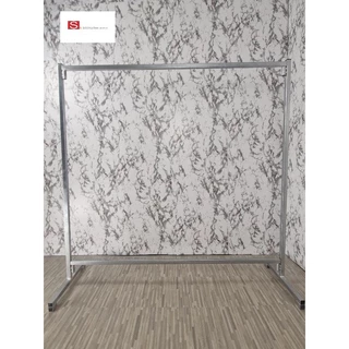 ยาว130/150/260/300ชม. ราวเหล็กกล่อง1×1นิ้ว ผลิตจากเหล็กชุปกัลวาในช์ไม่เป็นสนิม รับน้ำหนักได้60-100กิโลกรัมถอดประกอบง่าย