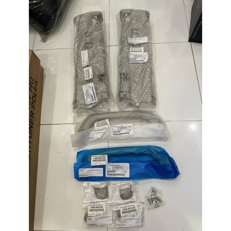 มือโหนแถว2เสาB new fortuner2015-219