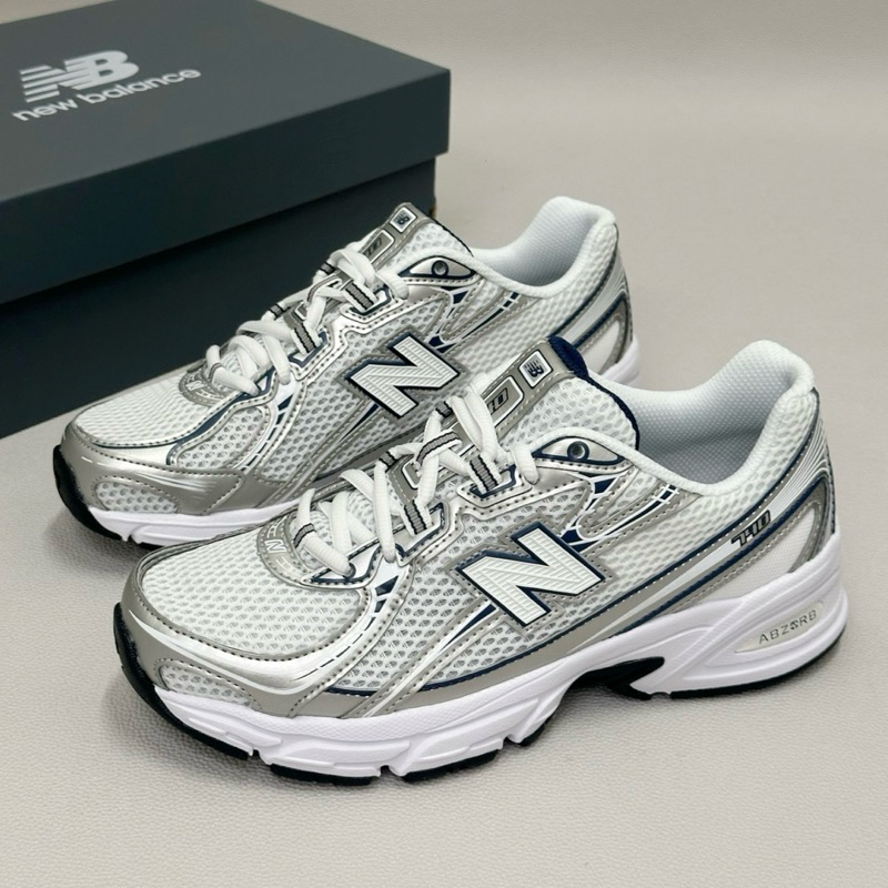 (สินค้าพร้อมส่ง) 740v2 White Shadow Grey Navy ของแท้ 100%