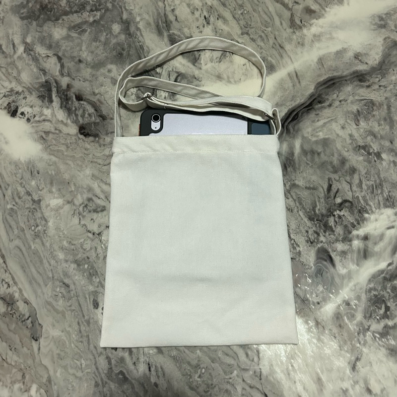 พร้อมส่ง กระเป๋าสะพายข้าง มีซิป ผ้าแคนวาส มินิมอล เรียบๆ ขนาดกลาง