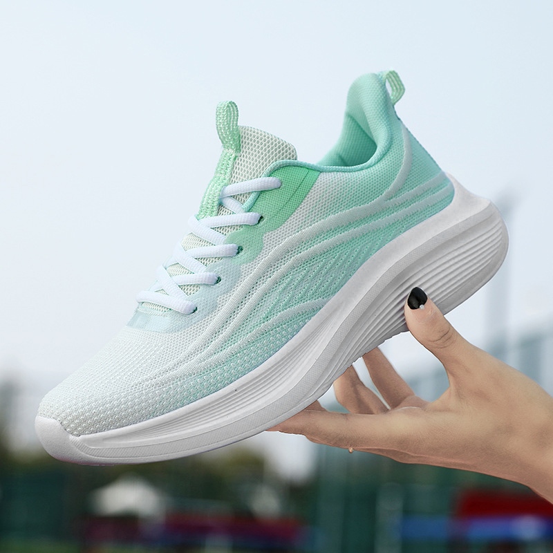 Kicks   ห้ามพลาด รองเท้าผ้าใบลำลอง ผู้หญิงงานดี ทรงสวยใส่เที่ยว ใส่ทำงานคือดูดีมากๆ สวยๆสามารถใช้งานได้หลายโอกาส
