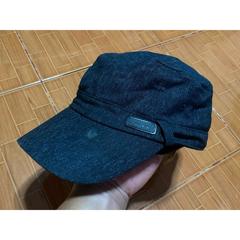 หมวก เอ๊าดอร์ eider สภาพมากกว่า 85%