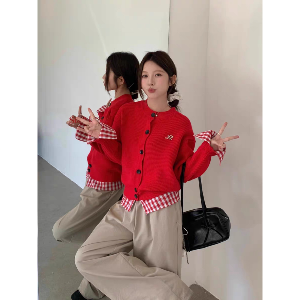 พร้อมส่ง 2สี เสื้อไหมพรมถักกันหนาวแขนยาว แต่งผ้าลายตาราง❣️ (T423)