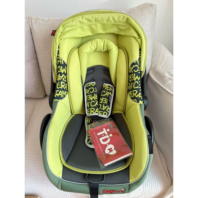 คาร์ซีทแบบกระเช้า Camera baby carseat ZAC342