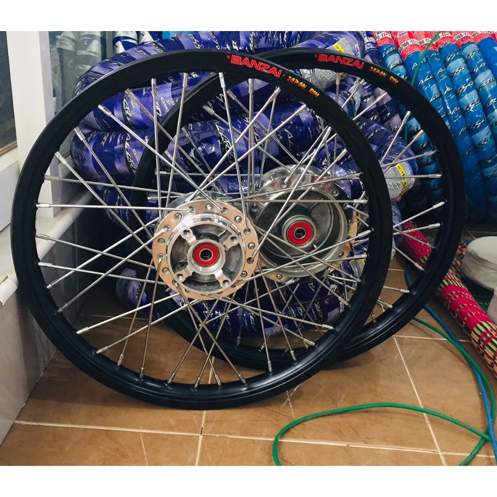 ชุดวงล้อ เวฟ110i/CZI/WAVE125I ชุดวงล้อพร้อมใส่ วงล้อขอบ17 ครบชุด ชุดล้อ ล้อโลพร้อมติดตั้ง วงล้อ1.4x1