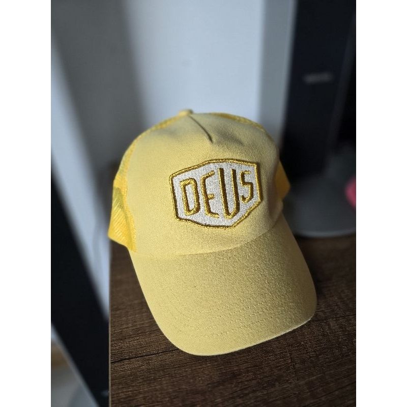 มือสอง หมวกDEUS EX MACHINA ฟรีไซด์ ของแท้100% หิ้วเองจาก Australia