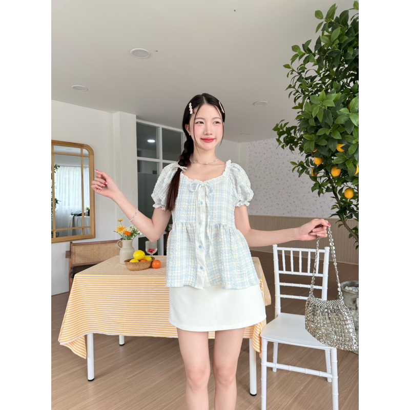miniminey🌸เสื้อแขนตุ๊กตากระดุมหน้า ลายผ้าแบบคุณหนูละมุนสุด น่ารักมากๆ