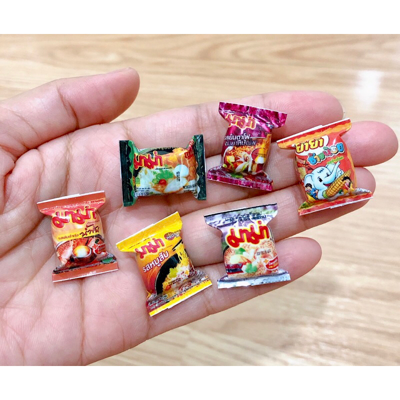 โมเดลมาม่าจิ๋ว ไวไวจิ๋ว ยำยำช้างน้อยจิ๋ว ราคา/ชิ้น