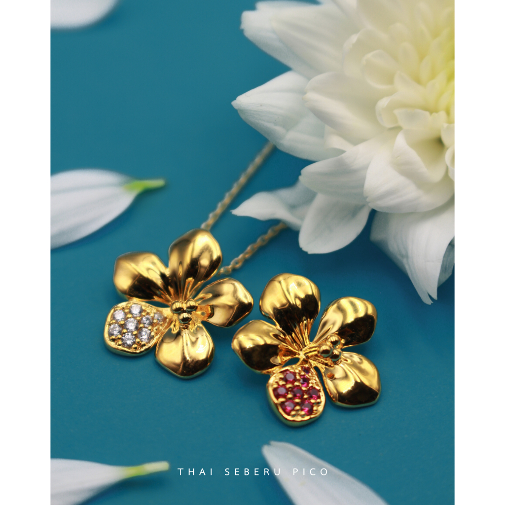 Plum Blossom PENDANT - จี้รูปดอกบ๊วย SV925 (เฉพาะจี้เท่านั้น)