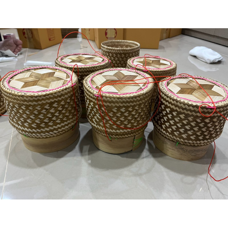 กระติบข้าวทรงธรรมดาขนาด 5.5นิ้วแถมฟรีผ้าขาวบาง/ทรงตรง/ลายหัวใจ/สีธรรมชาติ/