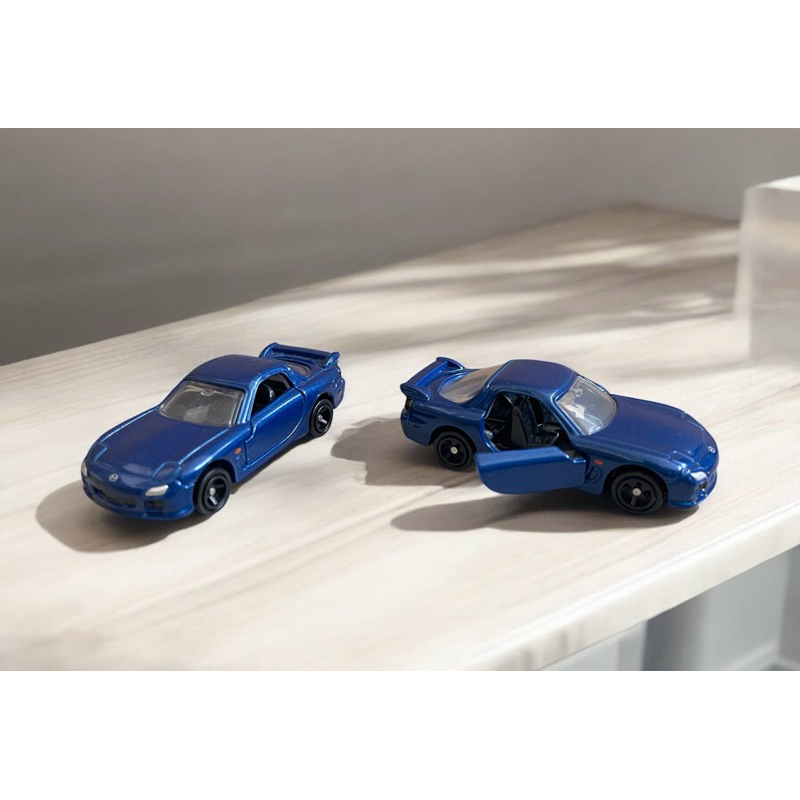 Tomica Mazda RX-7 สีน้ำเงิน