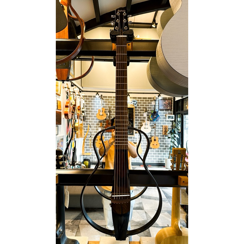 Mepisodes Silent guitar