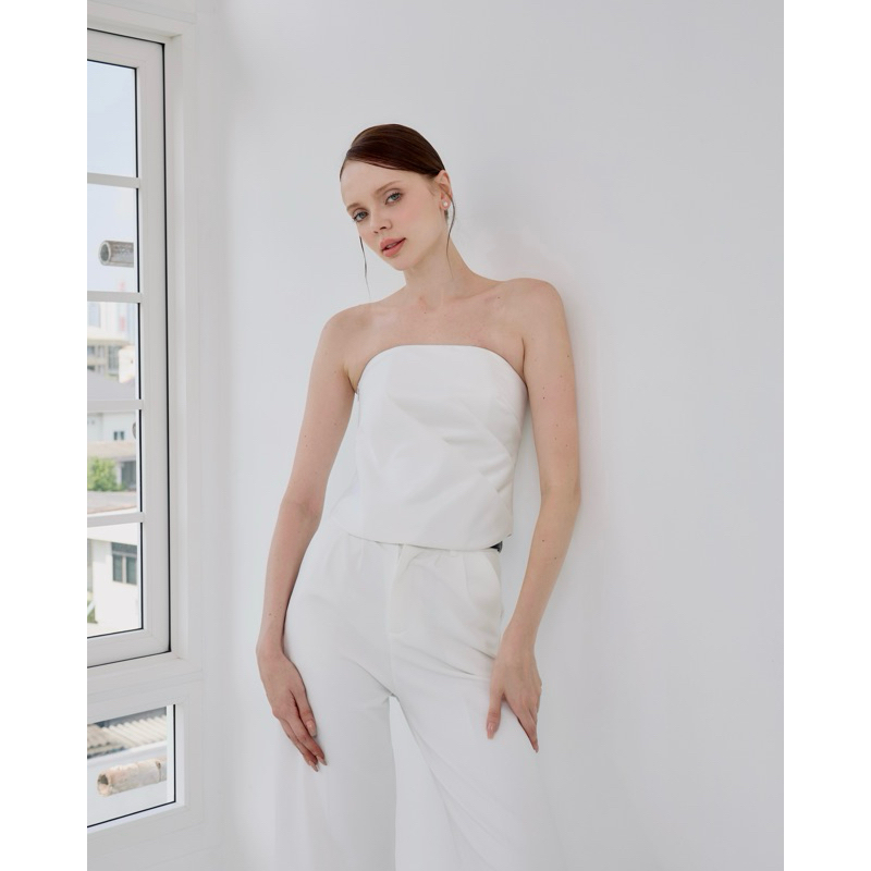 Labelvoire - Ellie Tube Top (White) เสื้อเกาะอกผ้าซาติน