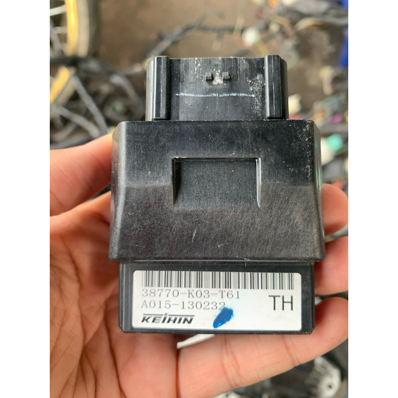 กล่องไฟเวฟ110iแท้ติดรถS4(รหัสK03-T61)